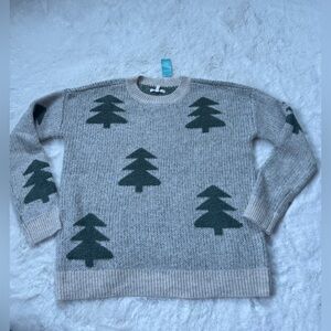New Maurice’s Green Tree sweater